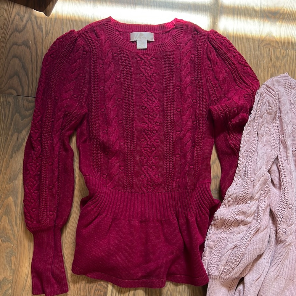 Rachel Parcell cable crewneck peplum sweater with slight puff sleeve